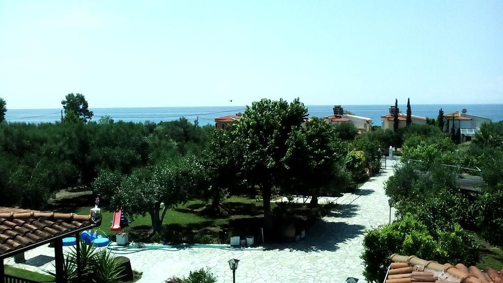 Apartamento Nireas Nea Skioni Exterior foto