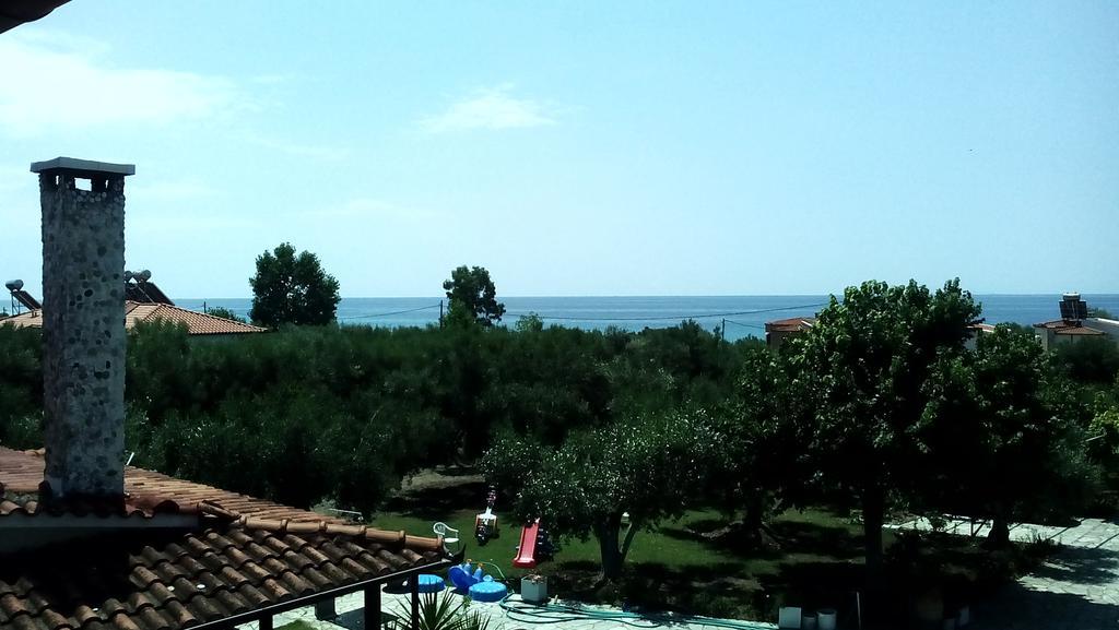 Apartamento Nireas Nea Skioni Exterior foto