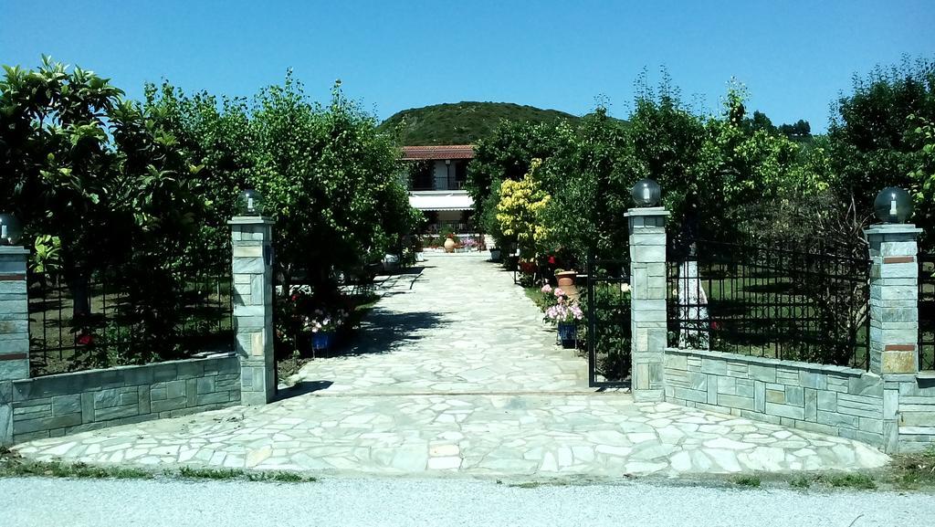 Apartamento Nireas Nea Skioni Exterior foto