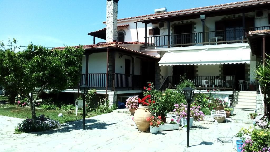 Apartamento Nireas Nea Skioni Exterior foto
